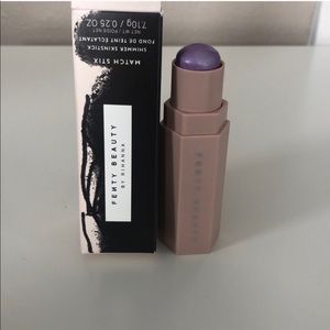 “UNICORN” FENTY BEAUTY by RIHANNA MATCH STIX